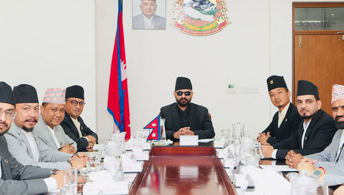 बालेन्द्र शाहद्वारा आकस्मिक मन्त्रिपरिषद् बैठक, गृहमन्त्रीको भविष्य संकटमा